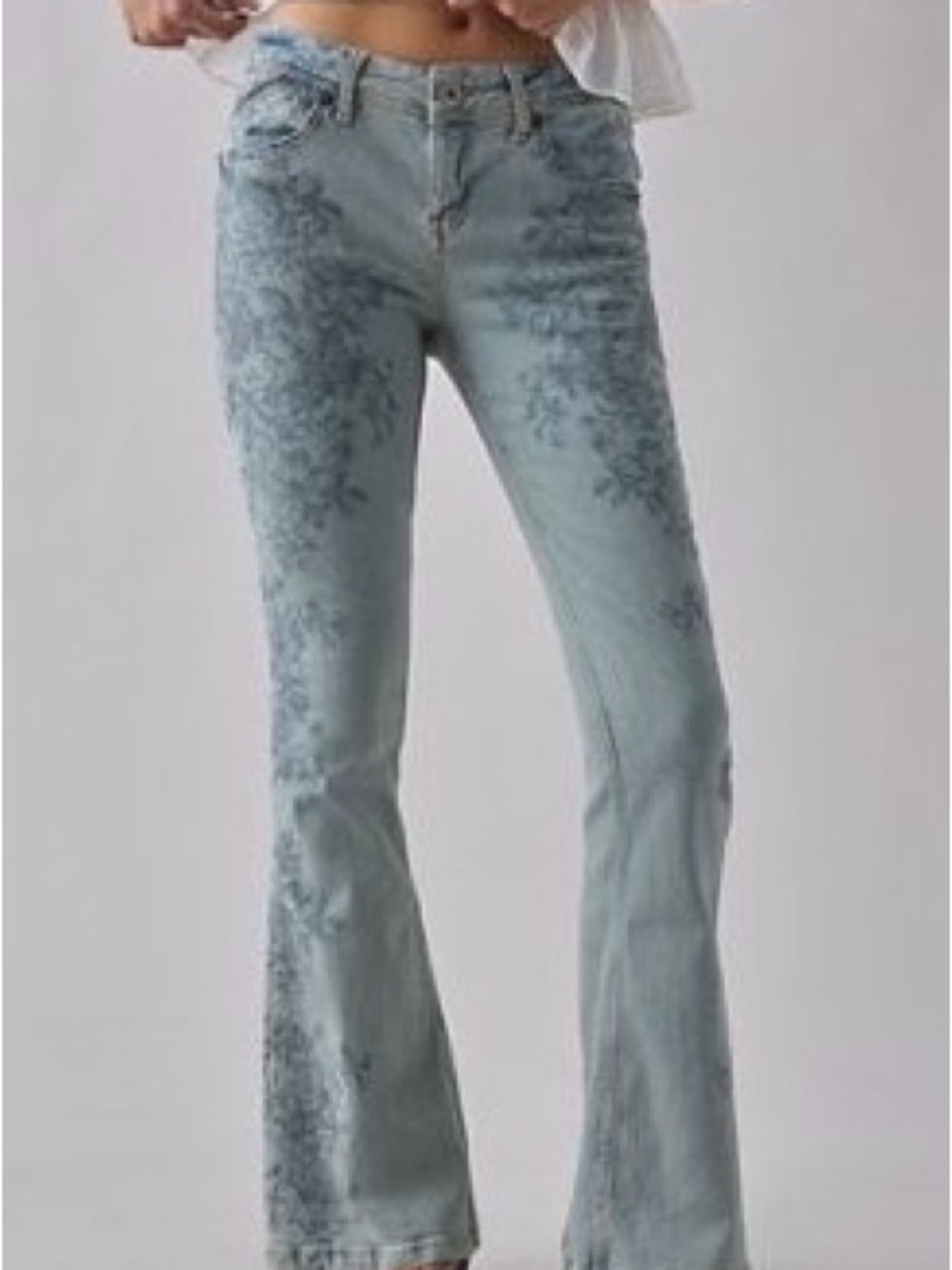 BDG Brooke Printed Low-Rise Flare Jeans, Floral Print Denim, Women's 32 w